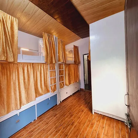 Landlopers Hostel Rishikesh Exterior photo