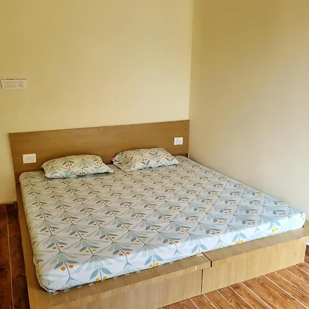 Landlopers Hostel Rishikesh Exterior photo